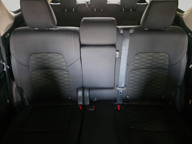 2025 Nissan Pathfinder SV - Photo 26