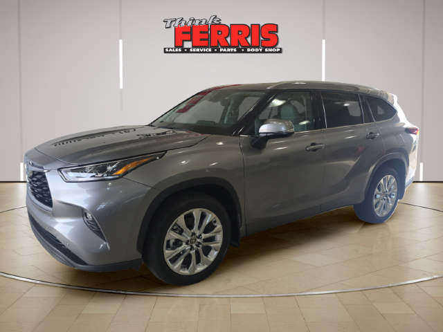 New 2026 Toyota Highlander near Canton, OH