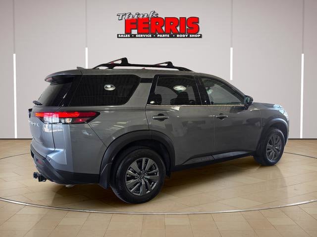 2025 Nissan Pathfinder SV - Photo 5