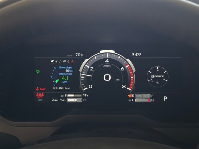 2026 Toyota Tundra Platinum - Photo 18