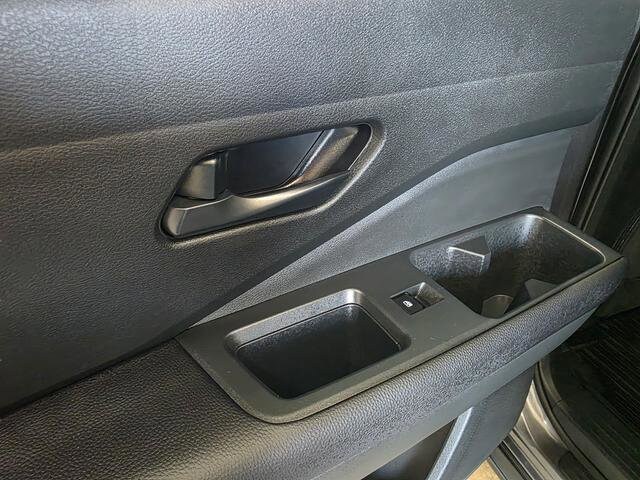 2025 Nissan Pathfinder SV - Photo 24