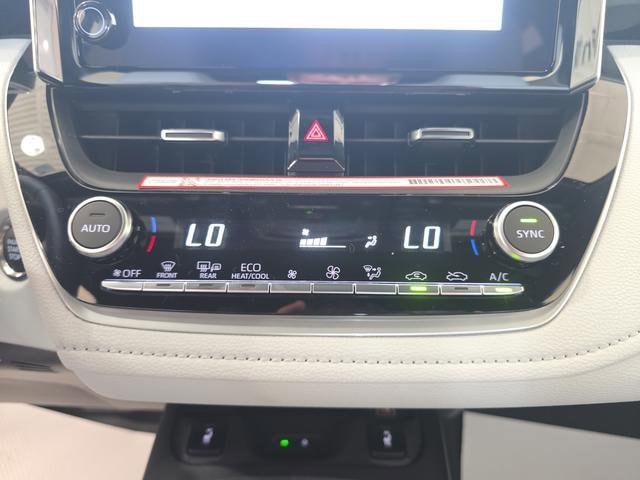 2026 Toyota Corolla Hatchback XSE - Photo 20