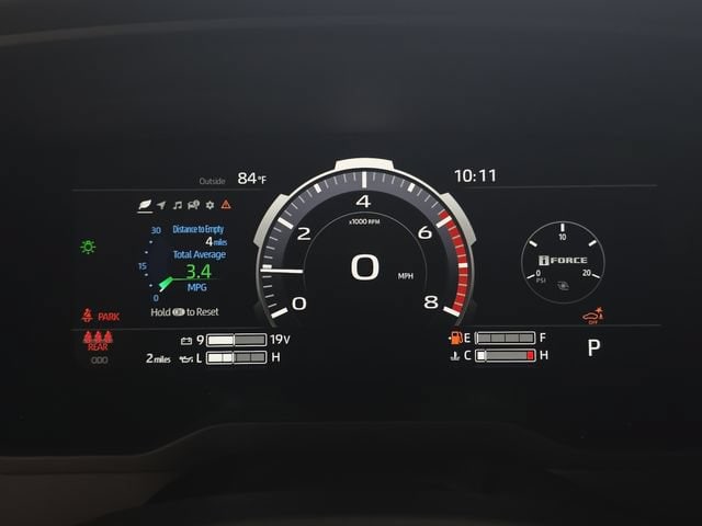 2026 Toyota Tundra Platinum - Photo 17