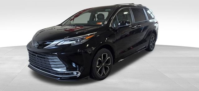 2026 Toyota Sienna Platinum's photo