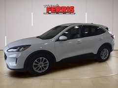 Buy a 2021 Ford Escape SE SUV near Canton, OH