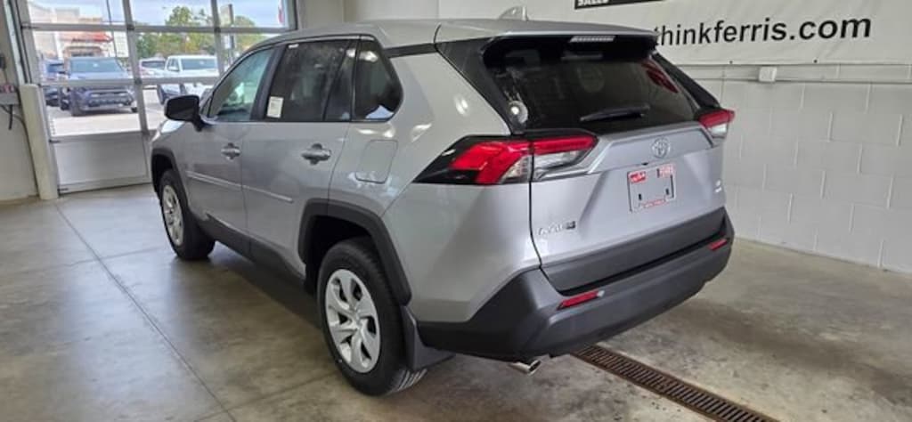 New 2025 Toyota RAV4 LE LE AWD SUV