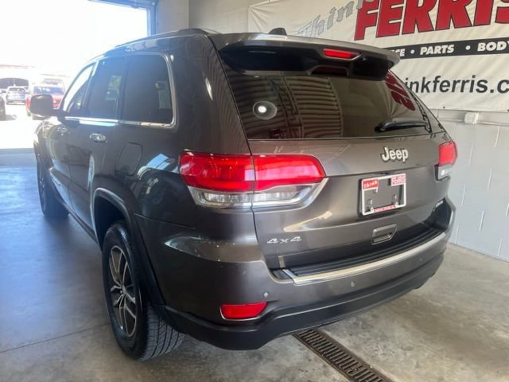 Used 2017 Jeep Grand Cherokee Limited 4x4 SUV