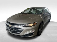 Buy a 2022 Chevrolet Malibu LT Sedan near Canton, OH