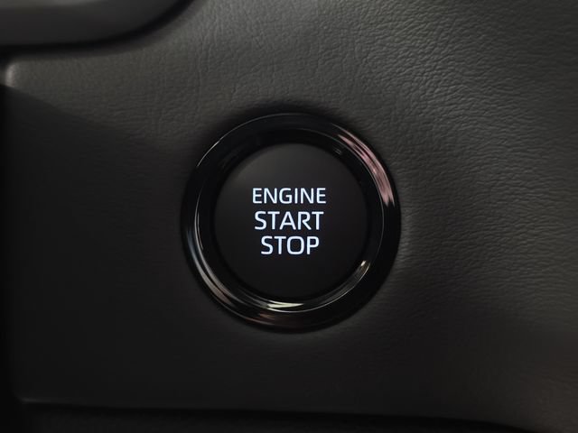 2026 Toyota Tundra Platinum - Photo 18