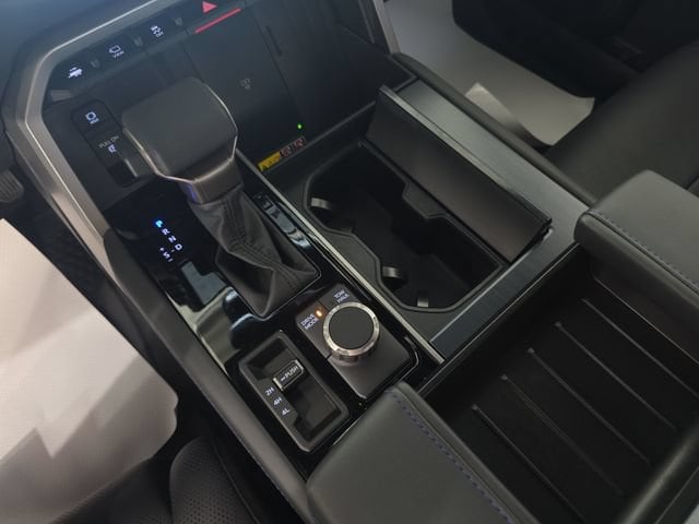 2026 Toyota Tundra Platinum - Photo 21