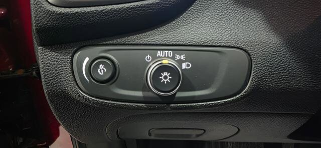2019 Chevrolet Trax LT - Photo 16