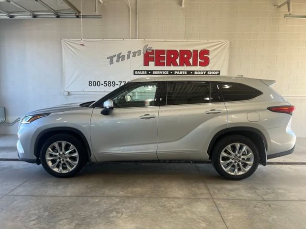 Used 2023 Toyota Highlander Limited SUV