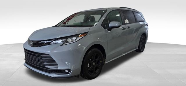2026 Toyota Sienna Woodland Edition's photo