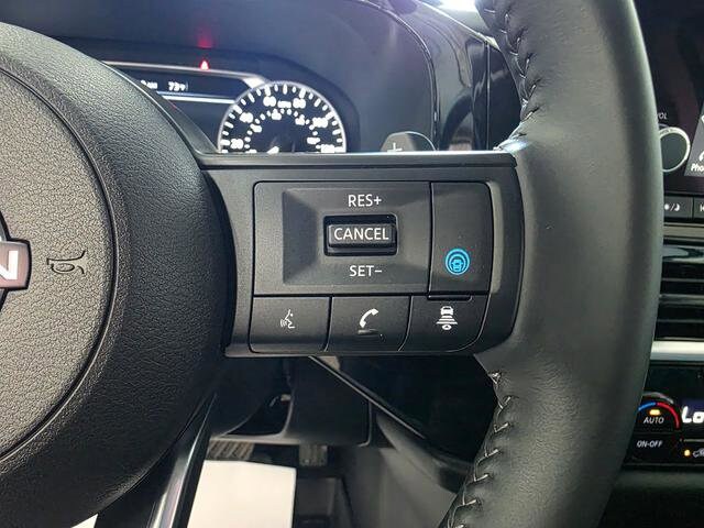 2025 Nissan Pathfinder SV - Photo 16