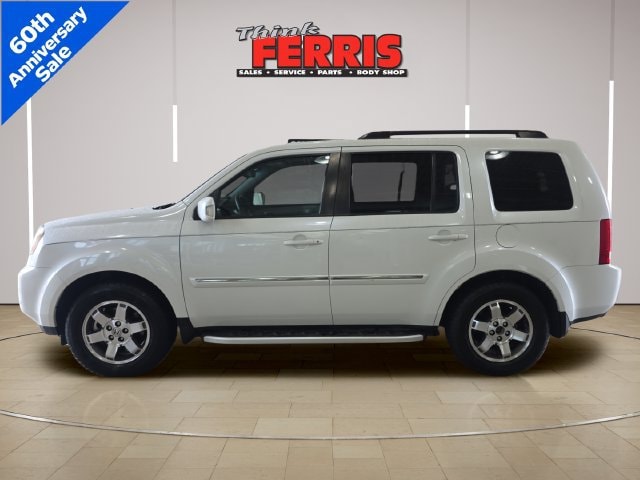 Used 2011 Honda Pilot Touring with VIN 5FNYF4H91BB049112 for sale in New Philadelphia, OH