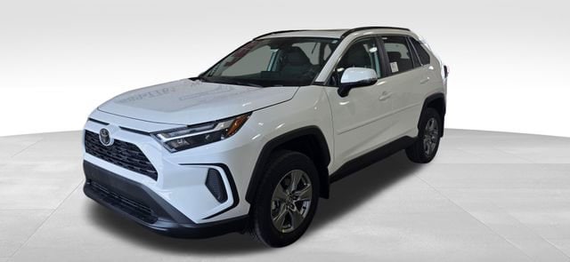 2025 Toyota RAV4 XLE's photo
