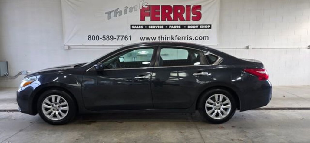 Used 2016 Nissan Altima 2.5 Sedan