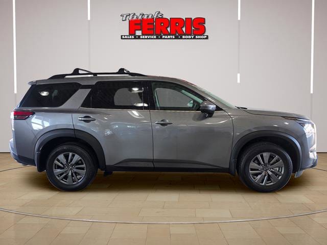 2025 Nissan Pathfinder SV - Photo 6