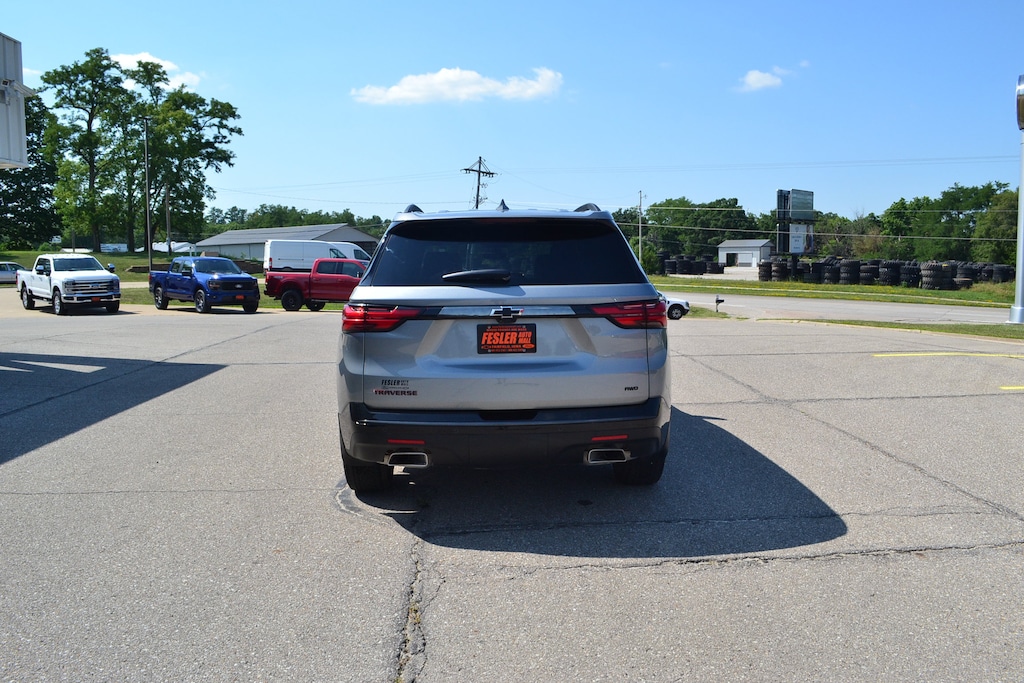 Used 2023 Chevrolet Traverse SUV