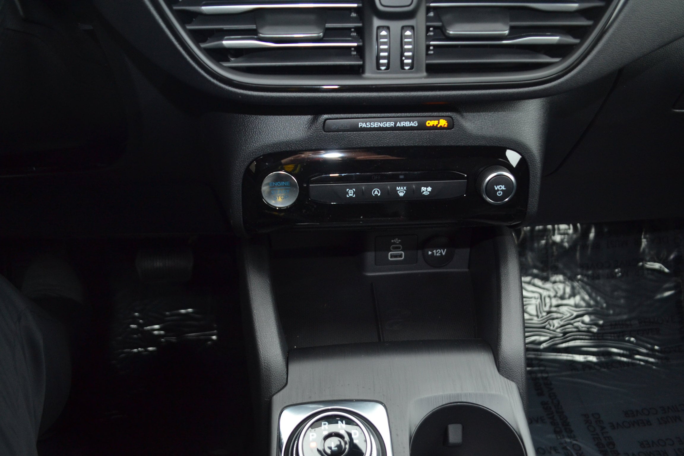 2026 Ford Escape ST-Line - Photo 16