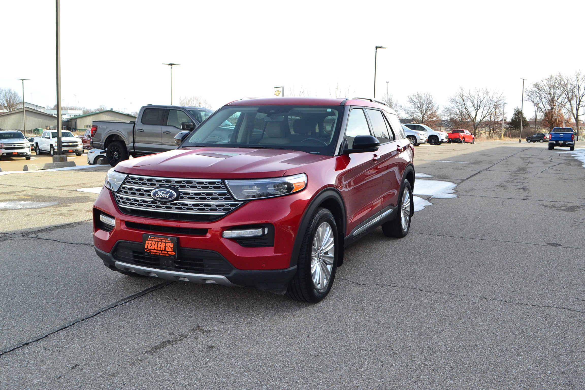 2022 Ford Explorer Limited's photo