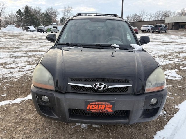 Used 2009 Hyundai Tucson SE with VIN KM8JN72D19U934474 for sale in Fairfield, IA