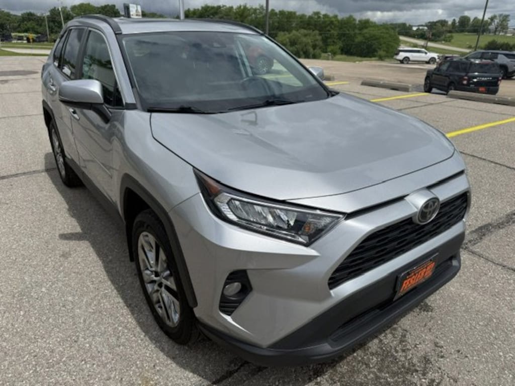 Used 2020 Toyota RAV4 SUV
