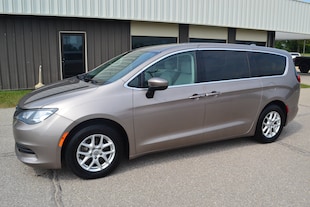 2017 Chrysler Pacifica Van