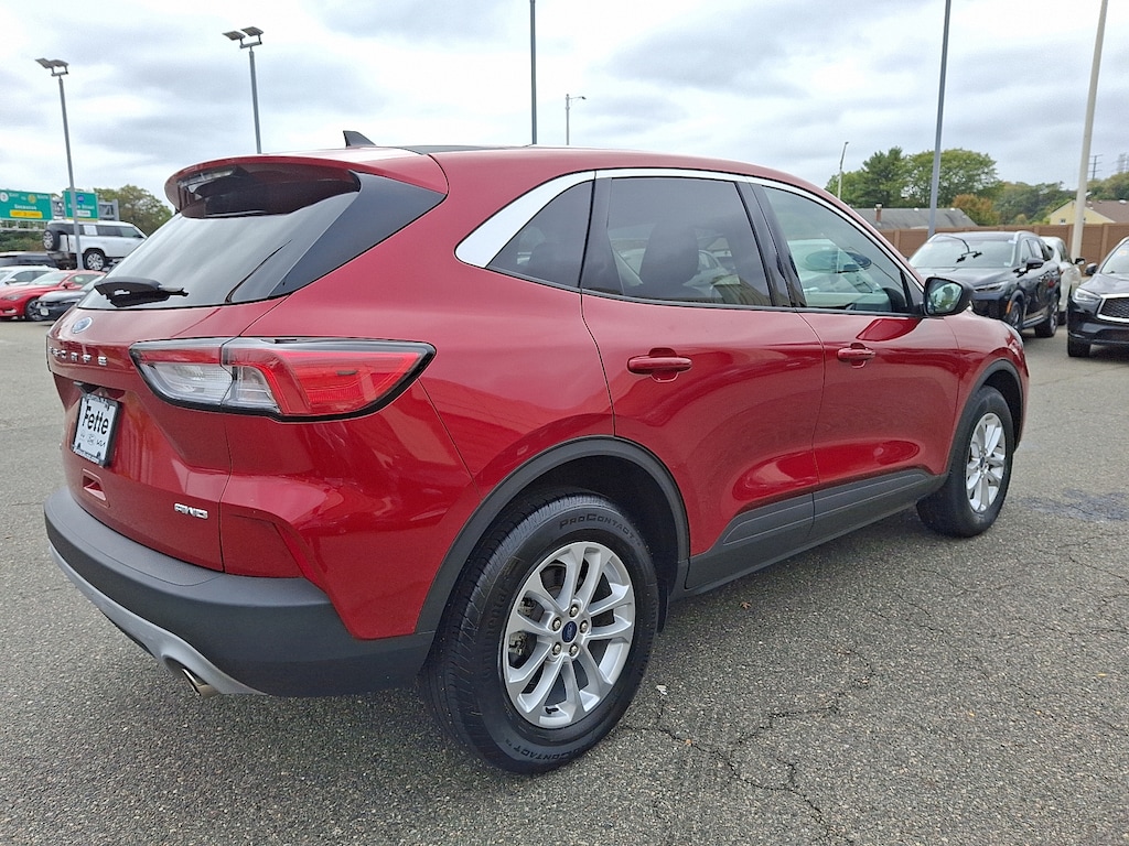 Certified 2022 Ford Escape SE Sport Utility