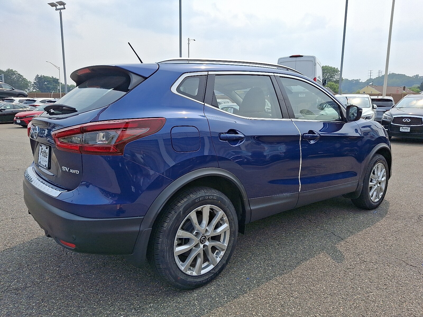 2021 Nissan Rogue Sport SV photo 4