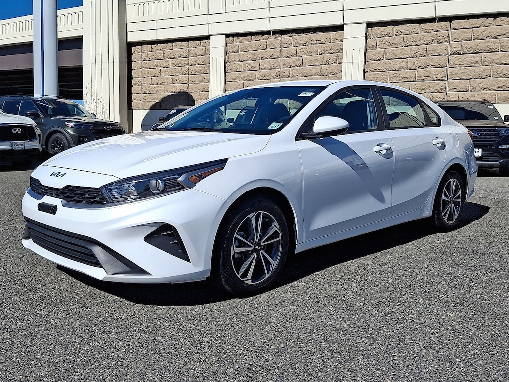 Used 2023 Kia Forte LXS Sedan