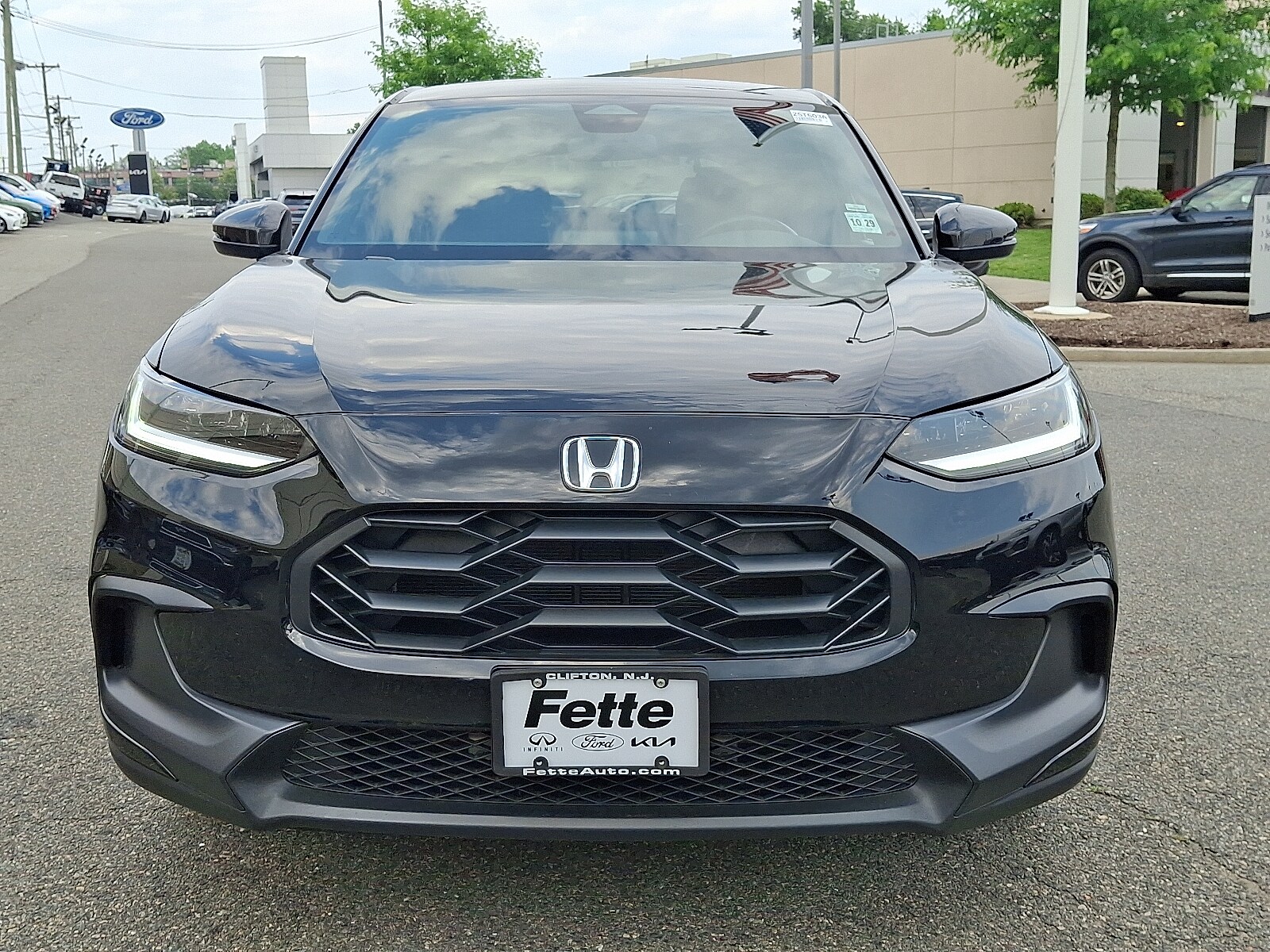 2025 Honda HR-V Sport photo 2