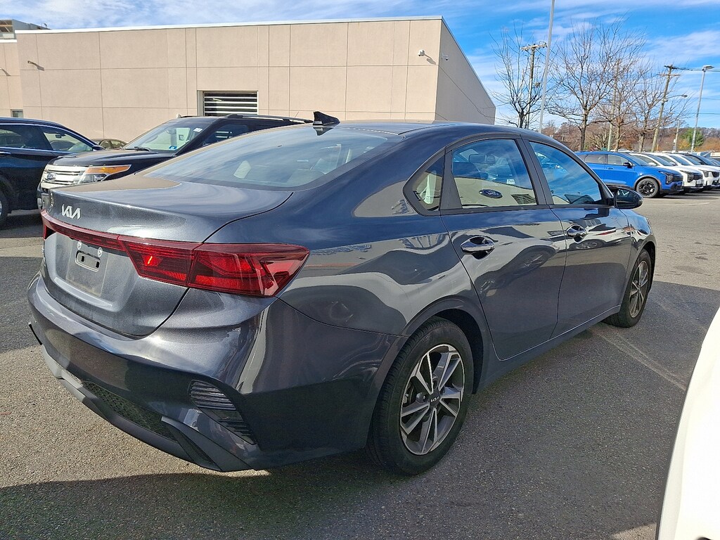 Used 2023 Kia Forte LXS Sedan