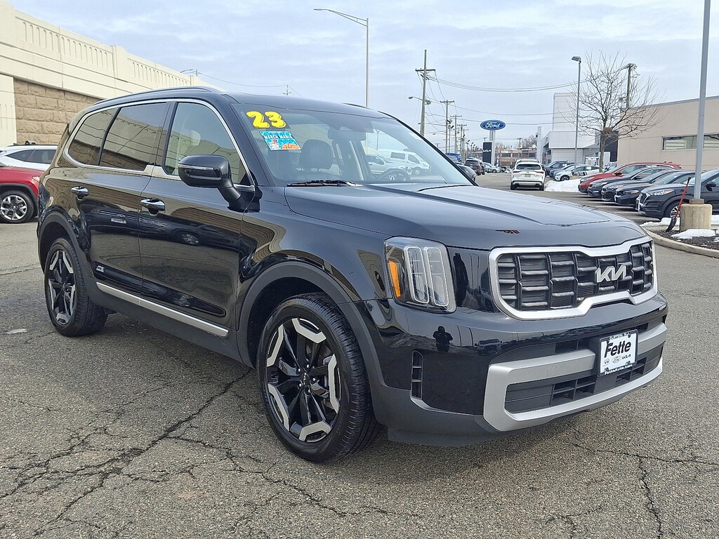 Used 2023 Kia Telluride S Sport Utility