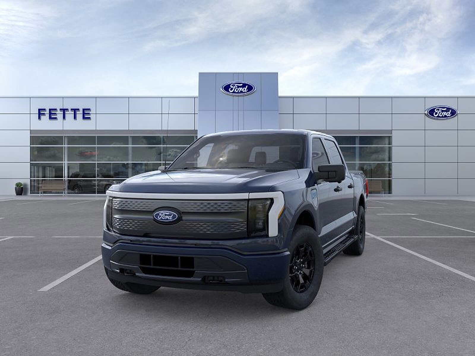2025 Ford F-150 Lightning XLT photo 2