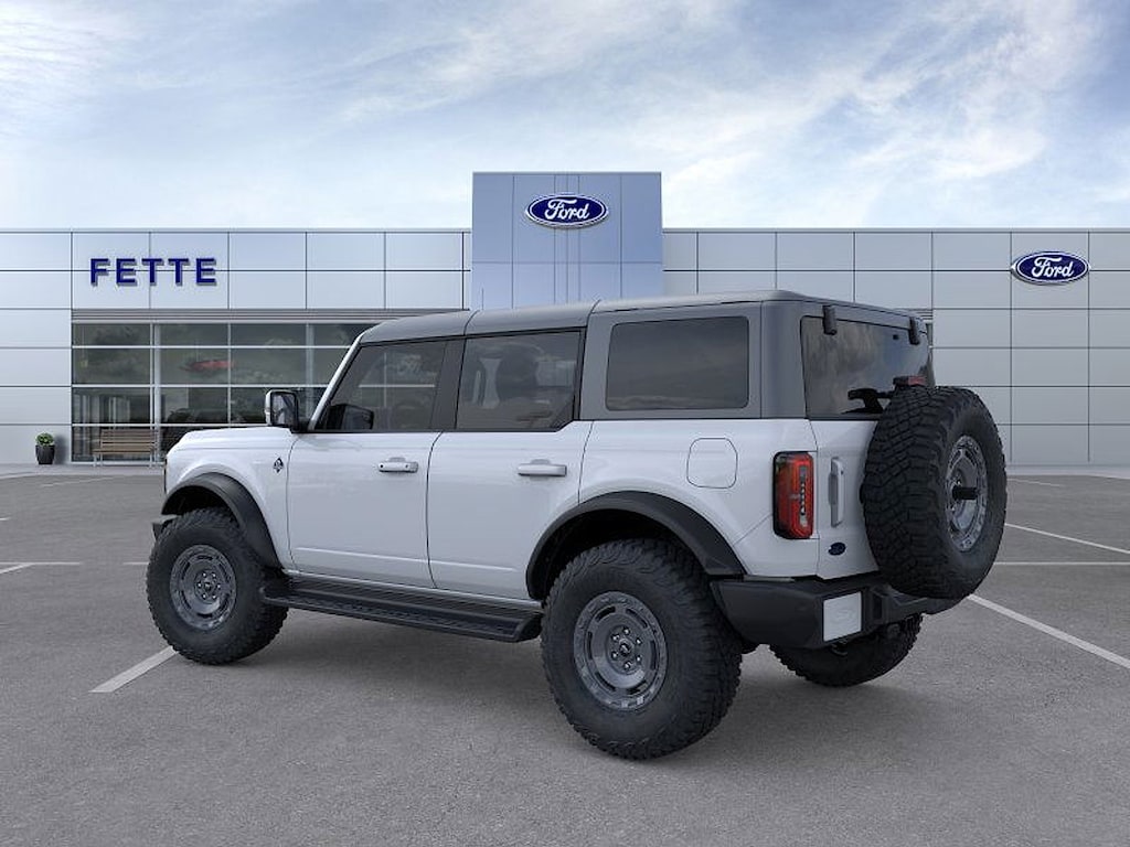 New 2025 Ford Bronco Outer Banks SUV