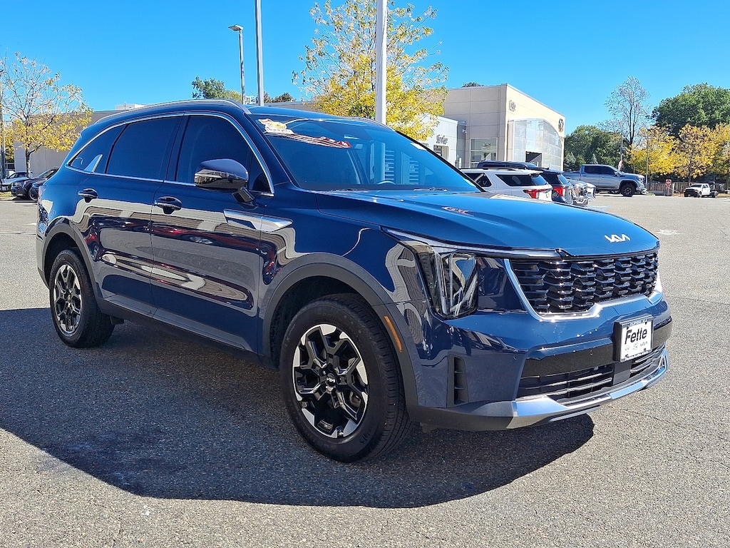Used 2025 Kia Sorento S Sport Utility
