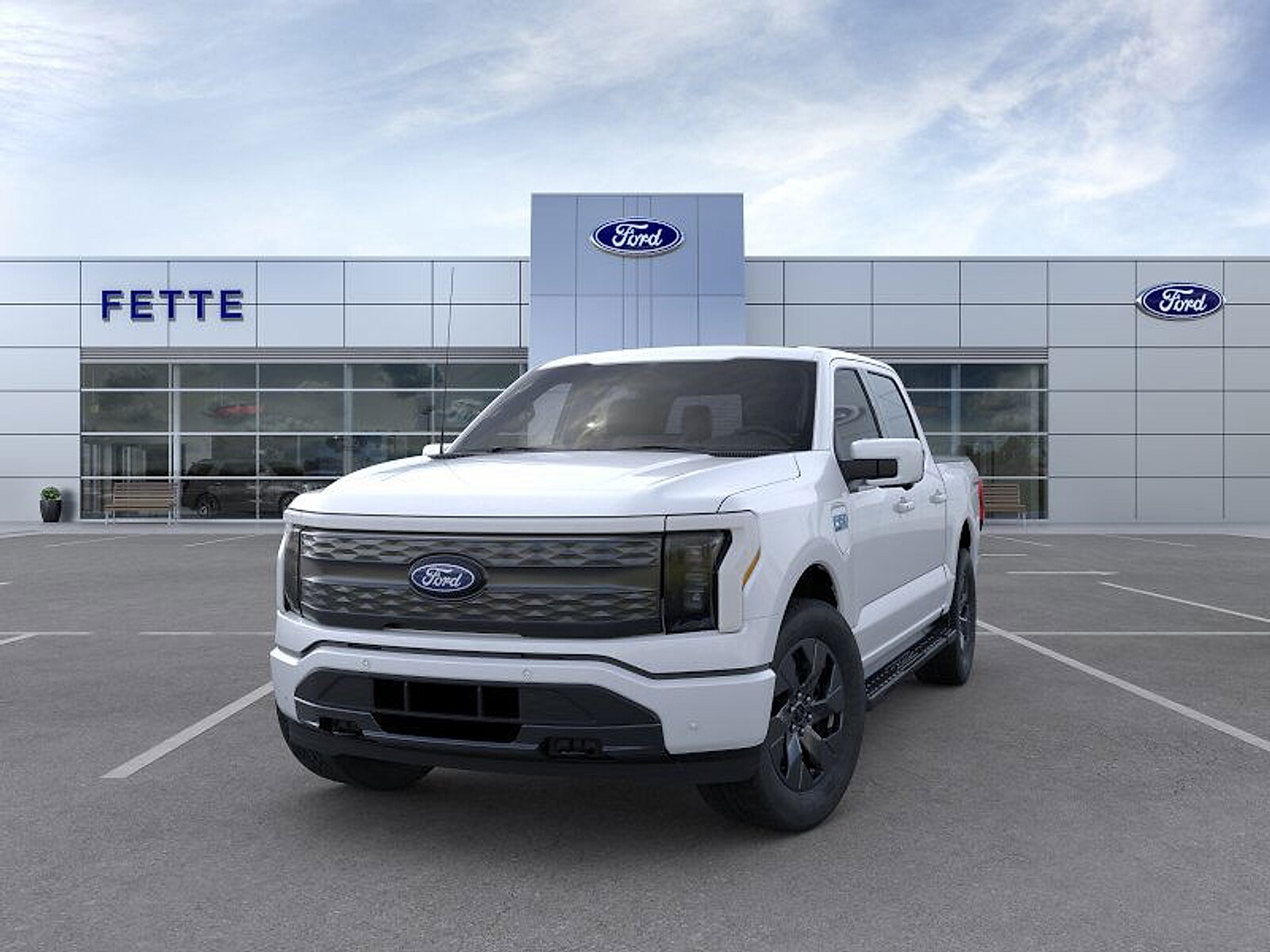 2025 Ford F-150 Lightning Lariat photo 2