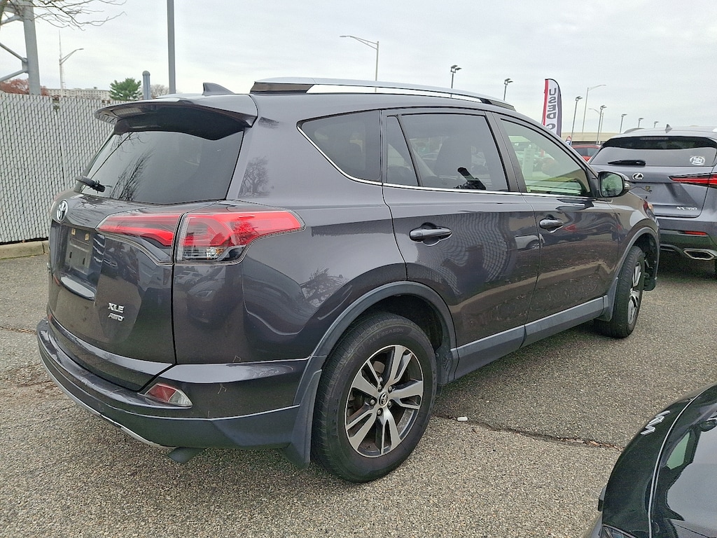 Used 2018 Toyota RAV4 XLE Sport Utility