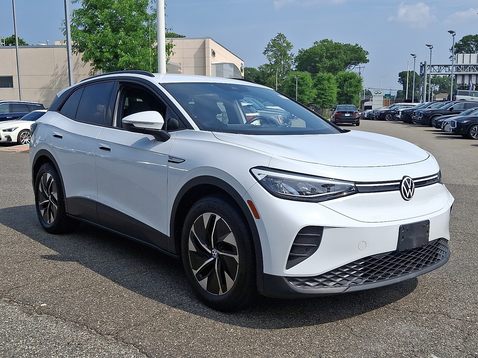 2021 Volkswagen ID.4 Pro photo 3