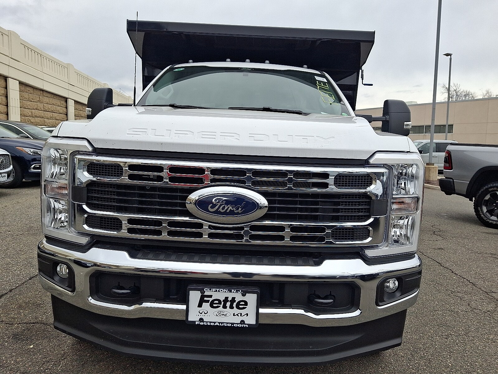 2024 Ford F-350 photo 2