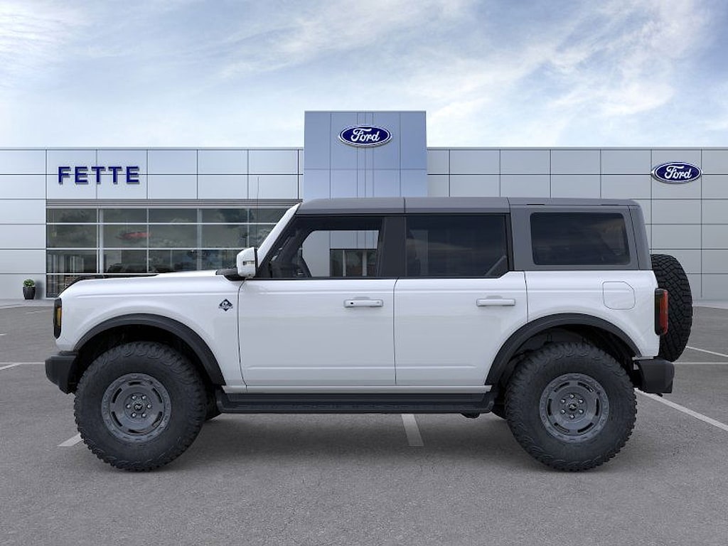 New 2025 Ford Bronco Outer Banks SUV