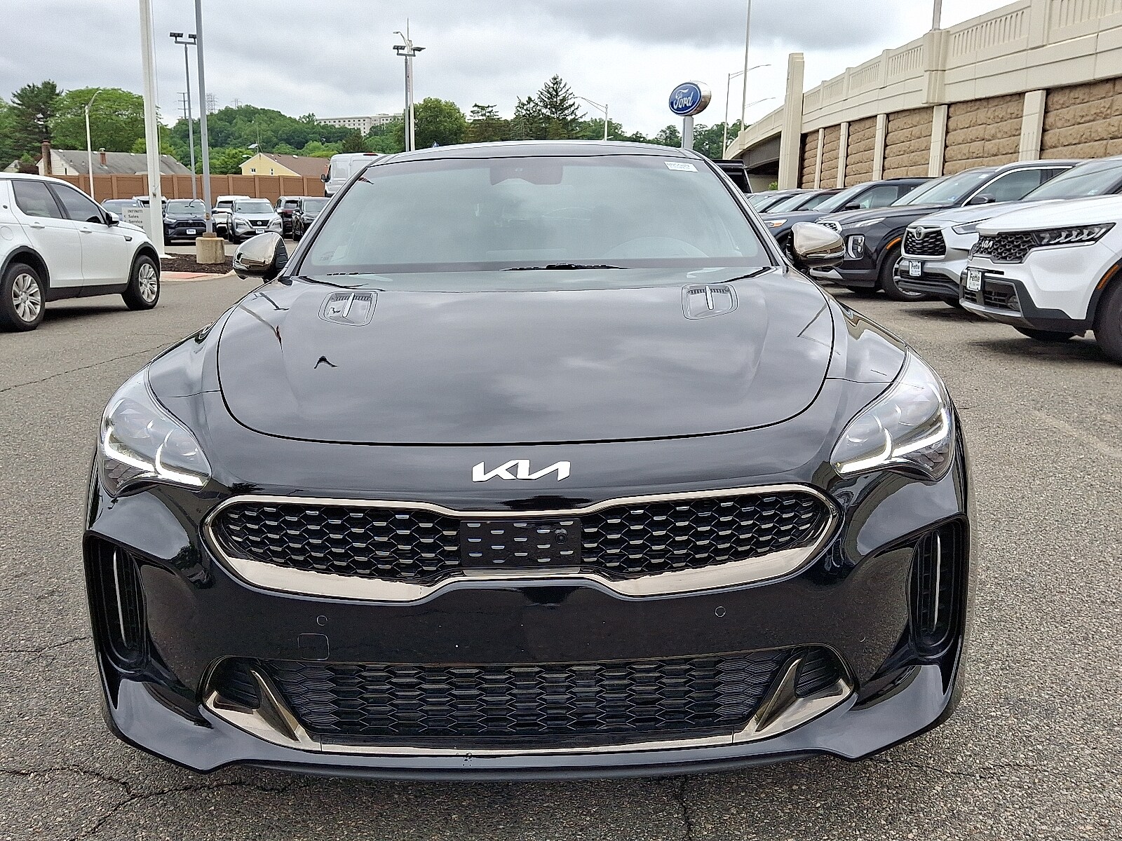 2023 Kia Stinger GT2 photo 2