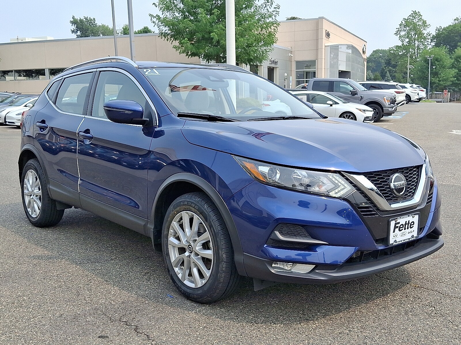 2021 Nissan Rogue Sport SV photo 3