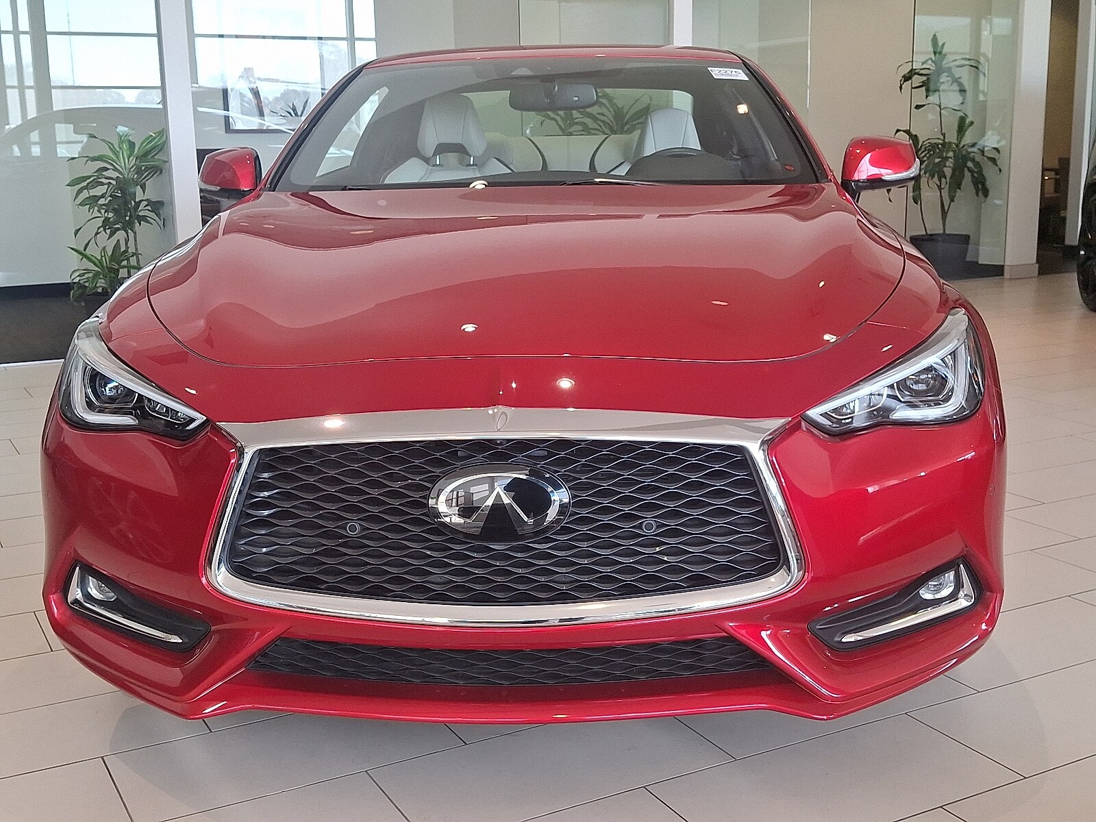 2022 Infiniti Q60 Luxe photo 2