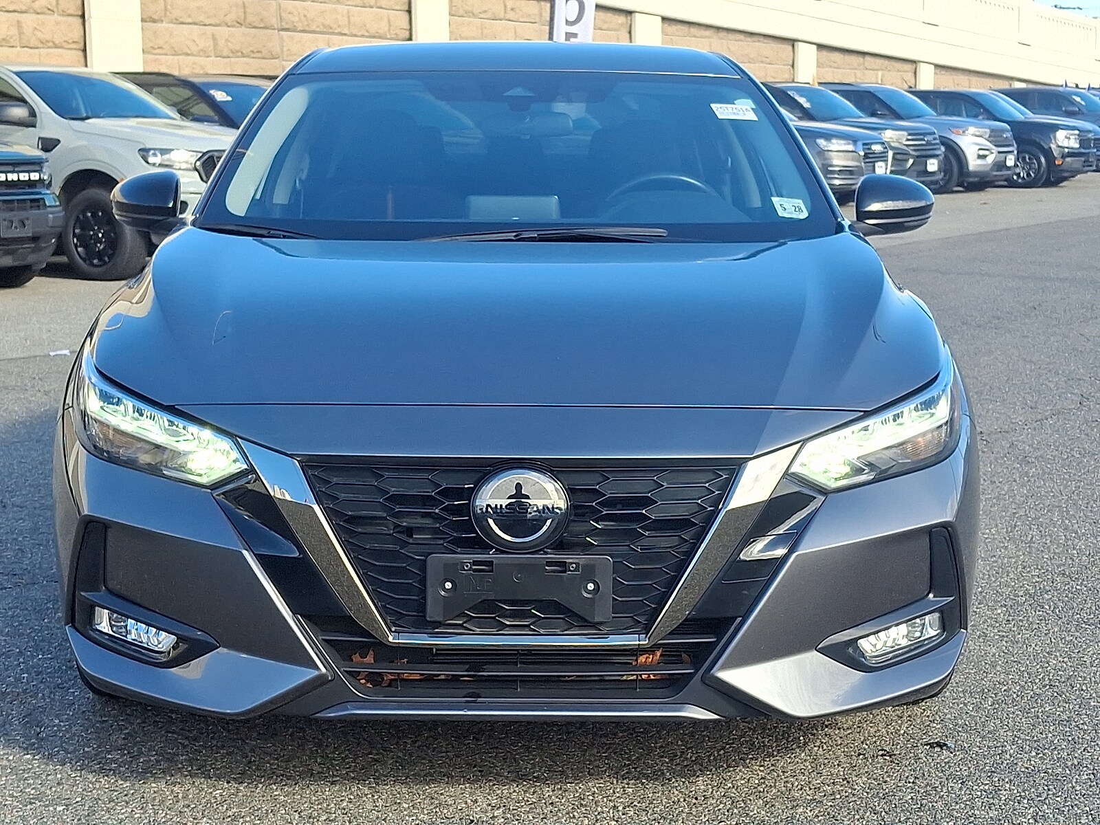 2023 Nissan Sentra SR photo 2