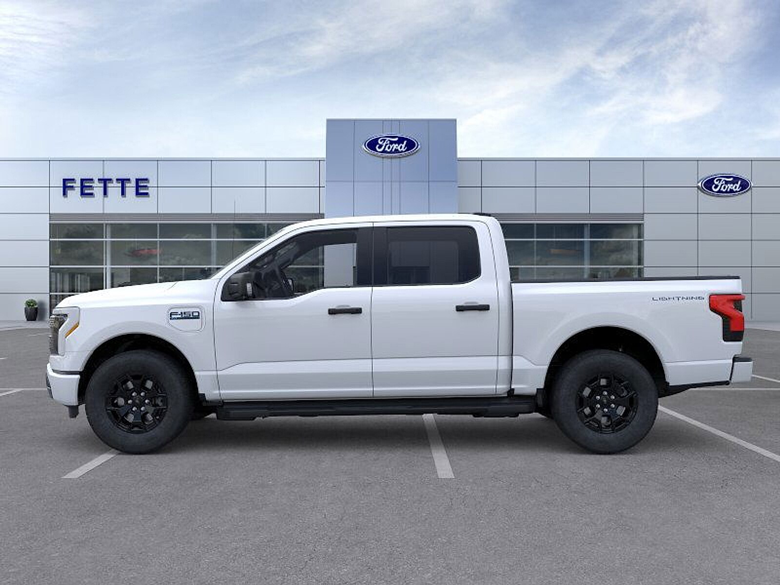 2025 Ford F-150 Lightning XLT photo 3