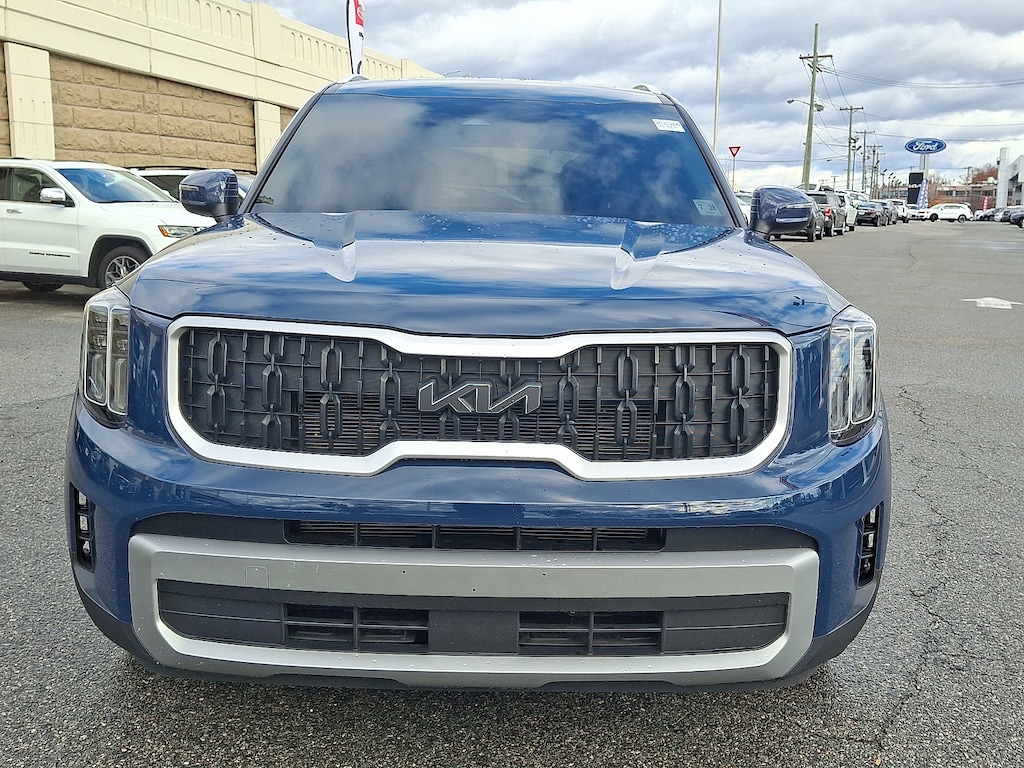 Used 2023 Kia Telluride EX Sport Utility