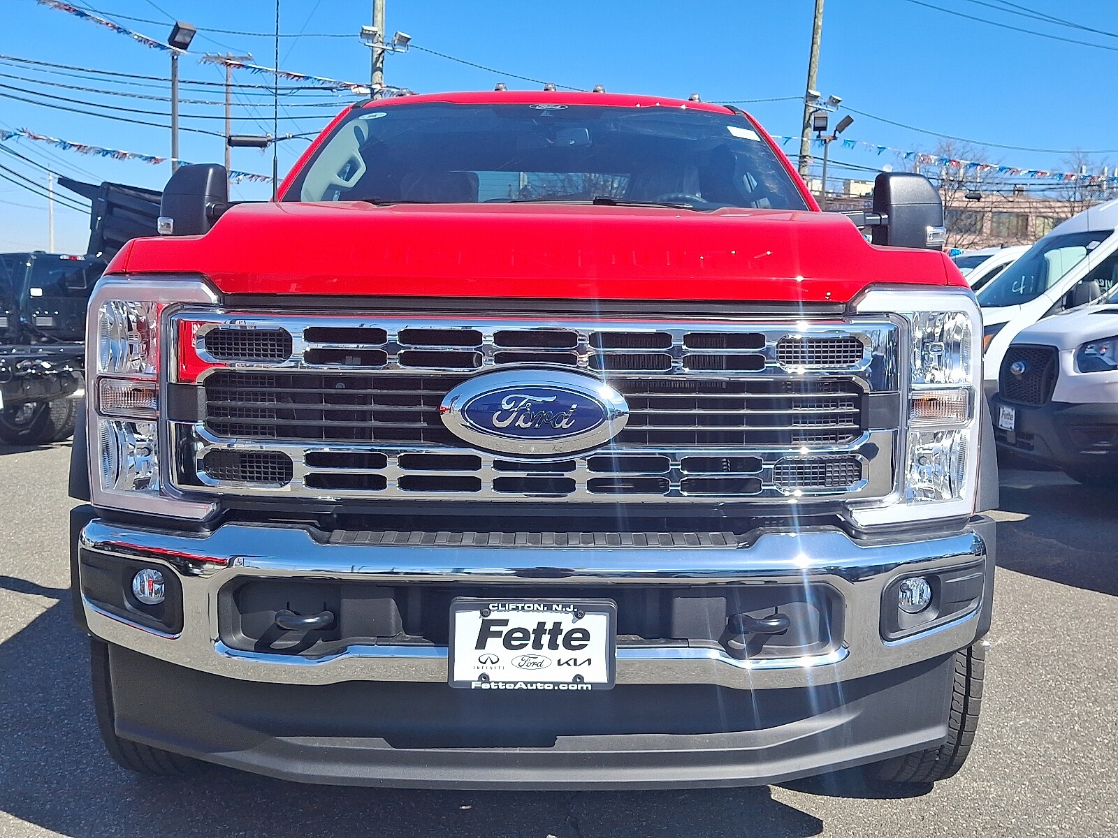 2024 Ford F-550 photo 2