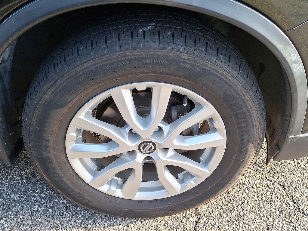 Used 2017 Nissan Rogue SV Sport Utility